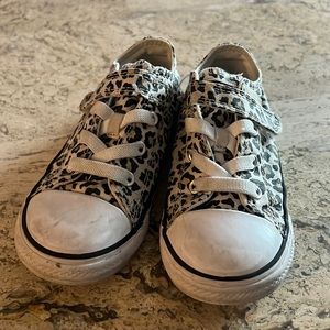Toddler girl converse sneakers size 9